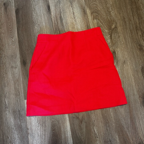 Red Ann Taylor skirt ❤️ - Picture 2 of 6